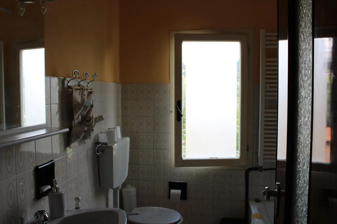 Casa vacanze da Marì Poggio  0*, Poggio (Lucca) Italia
